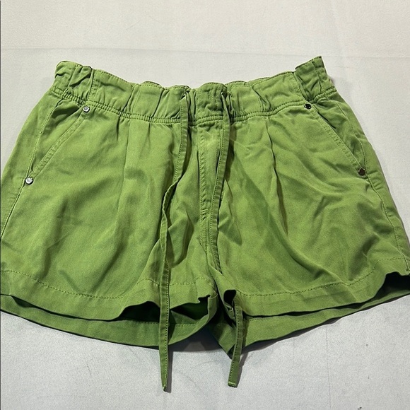 Kut from the Kloth Pants - KUT green shorts size M